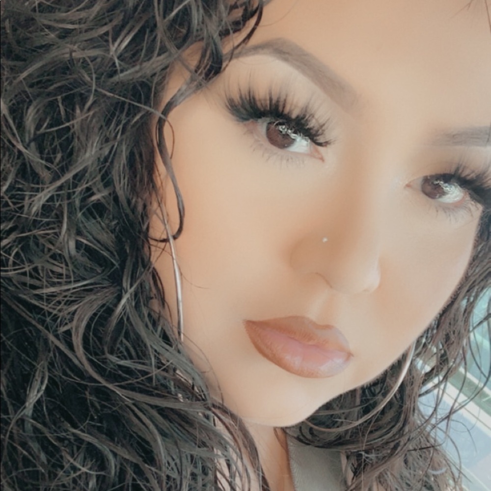 Meet your Posher, Zulema